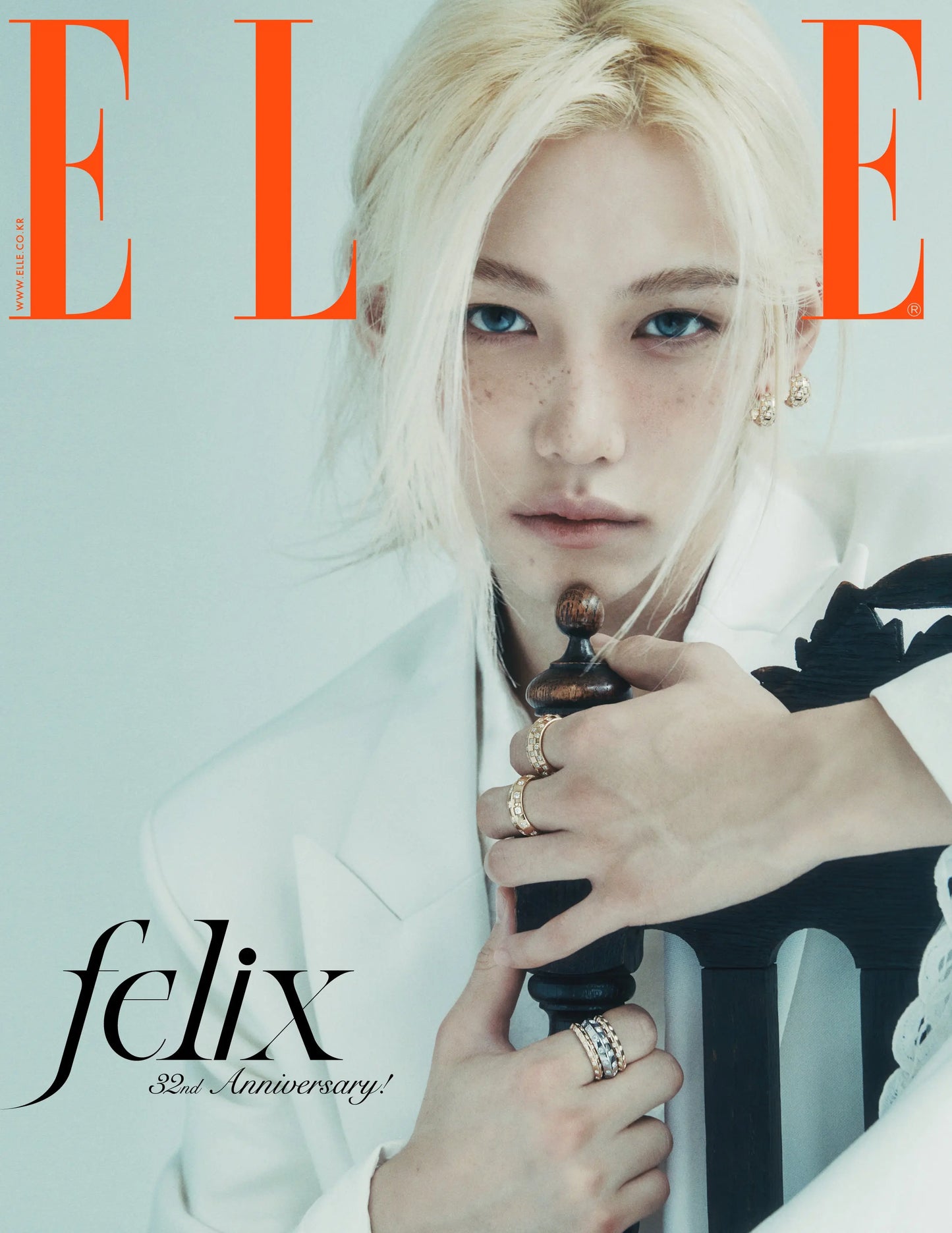 ELLE KOREA MAGAZINE (2024 November Issue)/ Cover : FELIX (STRAY KIDS) KAEPJJANG SHOP (캡짱 숍)