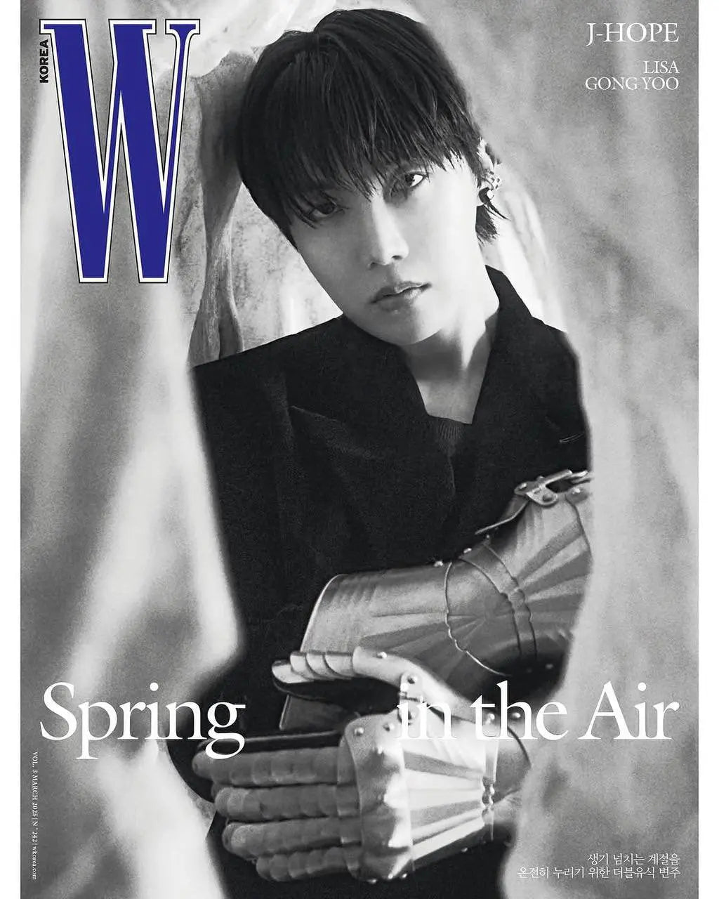 W KOREA MAGAZINE KOREA (2025 MARCH Issue) Cover : LISA / J-HOPE / GONGYOO KAEPJJANG SHOP (캡짱 숍)