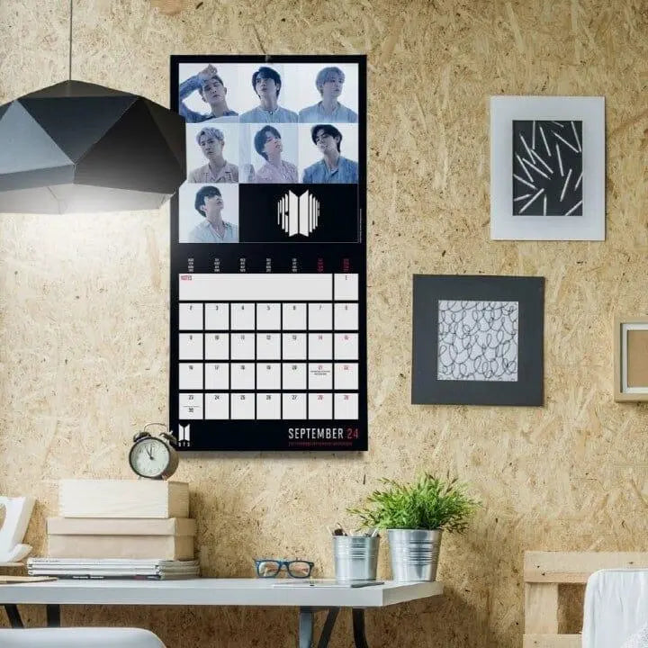 BTS 2024 WALL CALENDAR (UKLIMITED EDITION) - KAEPJJANG SHOP (캡짱 숍)