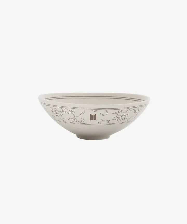BTS - DALMAJUNG X MU:DS (Official MD) /  WHITE PORCELAIN BOWL WITH INLAID LOTUS SCROLL DESIGN MINIATURE KAEPJJANG SHOP (캡짱 숍)