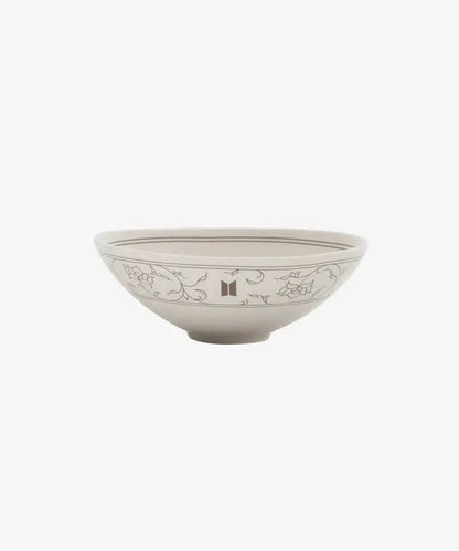 BTS - DALMAJUNG X MU:DS (Official MD) /  WHITE PORCELAIN BOWL WITH INLAID LOTUS SCROLL DESIGN MINIATURE KAEPJJANG SHOP (캡짱 숍)