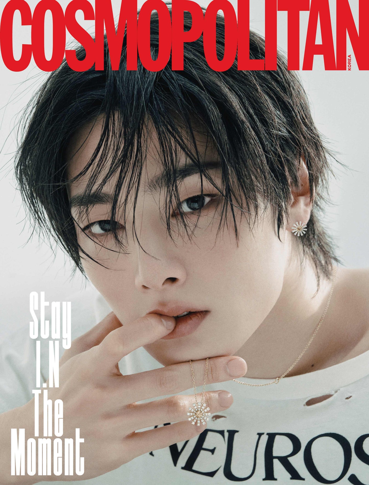 [PRE ORDER] COSMOPOLITAN Magazine  (2025 December Issue)   Cover : I.N KAEPJJANG SHOP (캡짱 숍)