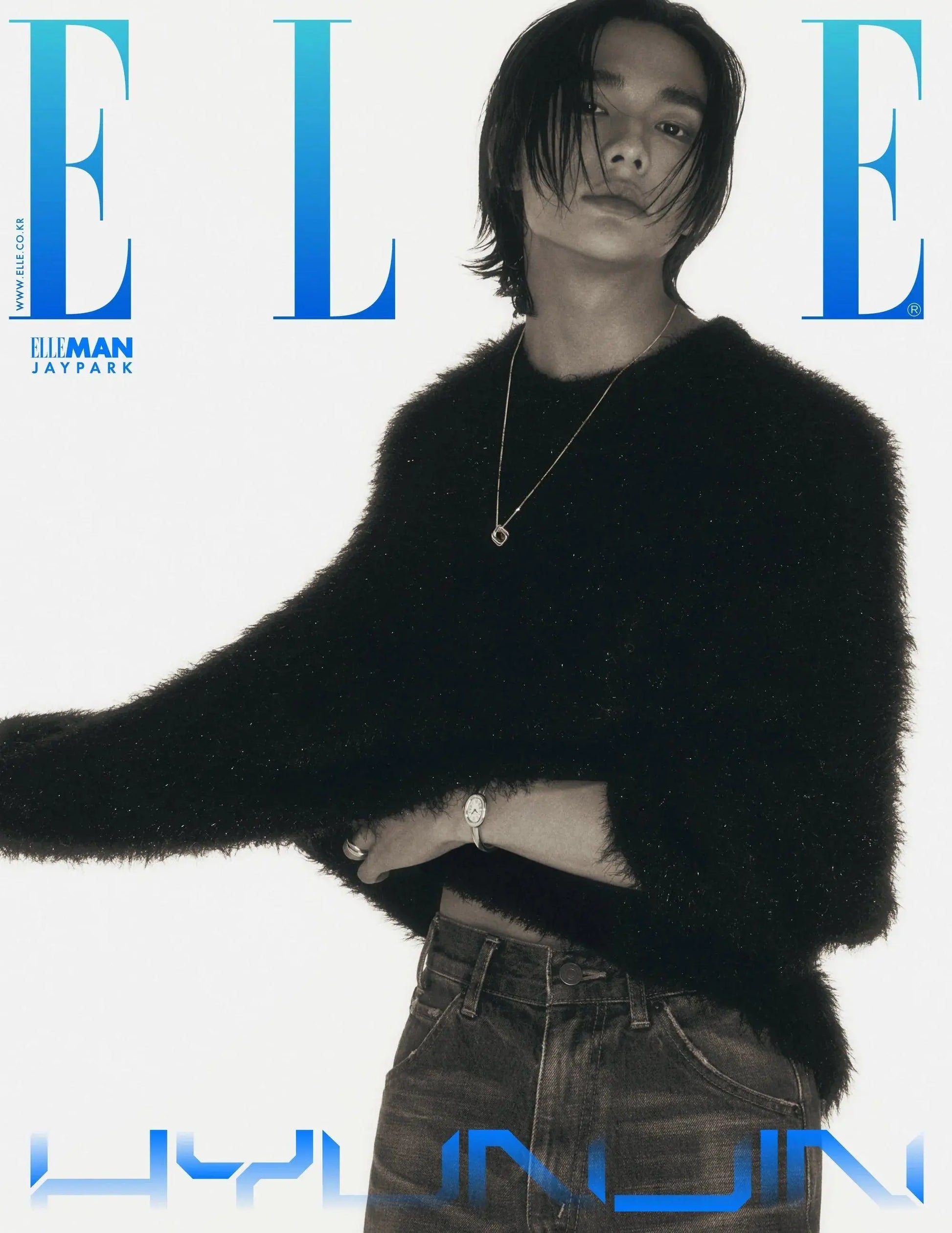 ELLE KOREA MAGAZINE (May Issue) / COVER : HYUNJIN - KAEPJJANG SHOP (캡짱 숍)