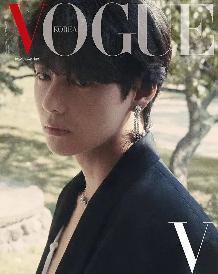 V (BTS) COVER VOGUE KOREA (OCTOBER 2022) - KAEPJJANG SHOP (캡짱 숍)