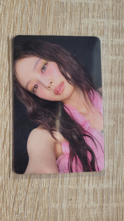 JENNIE - [RUBY] OFFICIAL PHOTOCARD POB APPLE MUSIC KAEPJJANG SHOP (캡짱 숍)