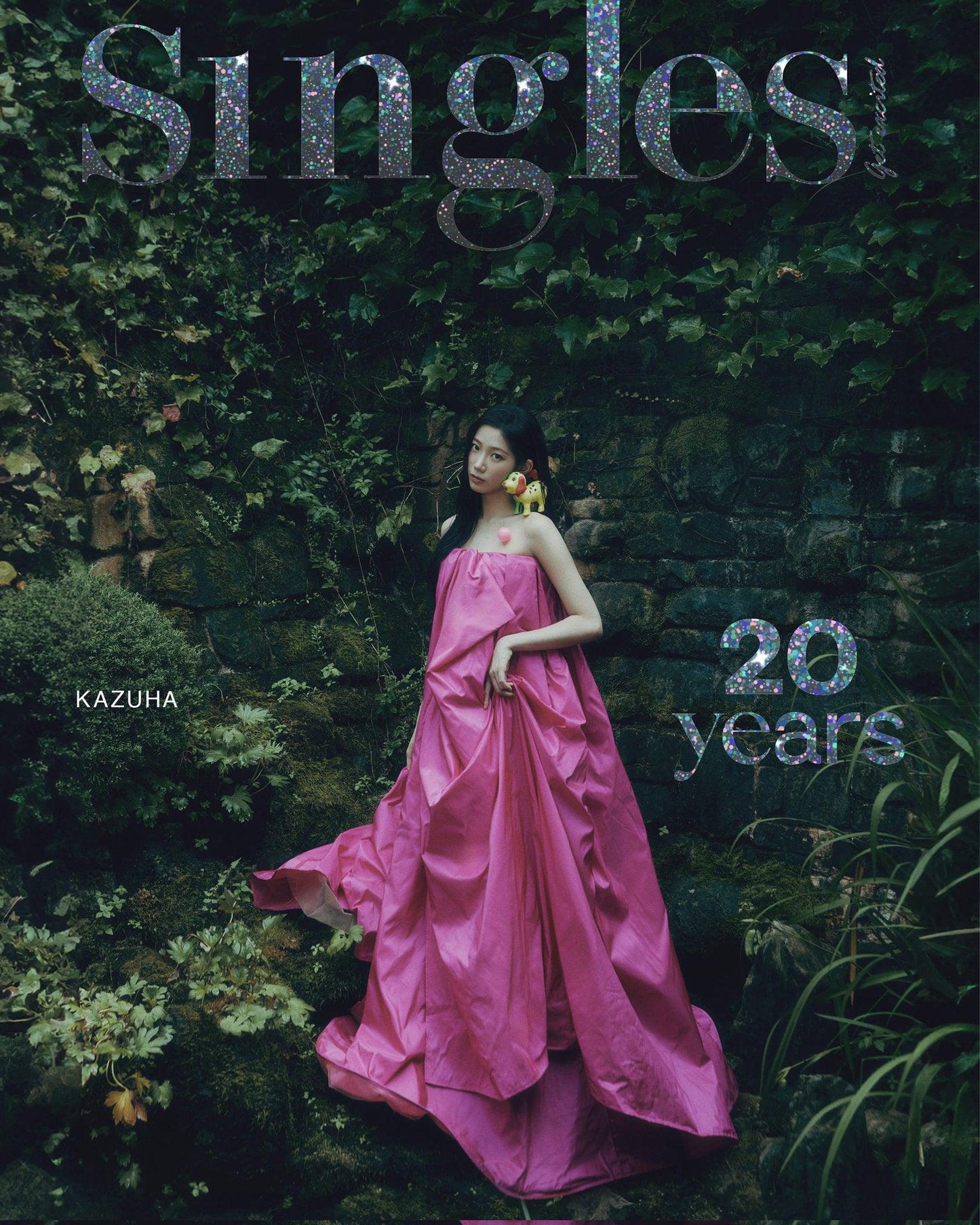 SINGLES MAGAZINE ( 2004 September Issue) Cover : LE SSERAFIM - KAEPJJANG SHOP (캡짱 숍)